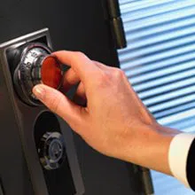 Indianapolis 24 Hr Locksmith Indianapolis, IN 317-350-6014 Indianapolis 24 Hr Locksmith Indianapolis, IN 317-350-6014 - sb-com-01